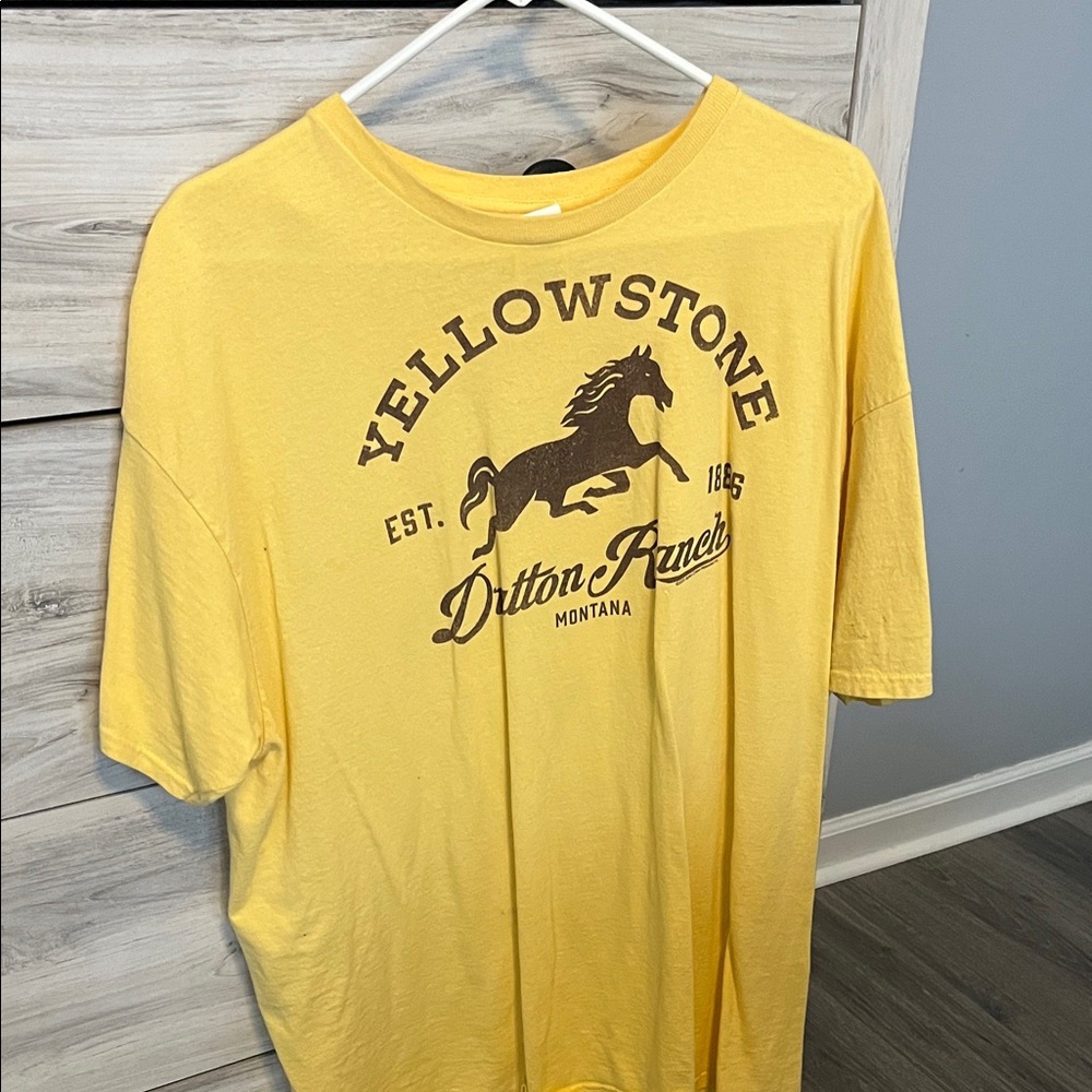Yellow t shirt
